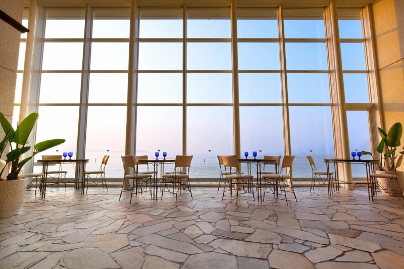 カフェから見える海