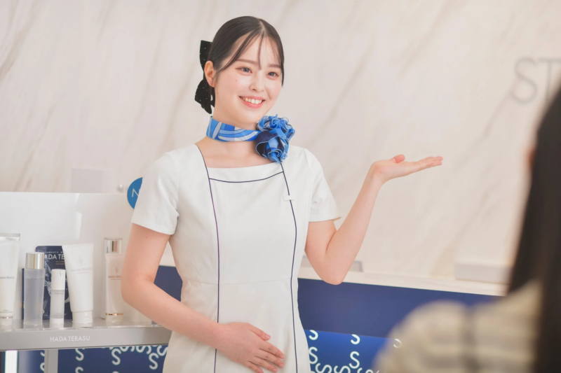 HADA TERASU商品とスタッフ