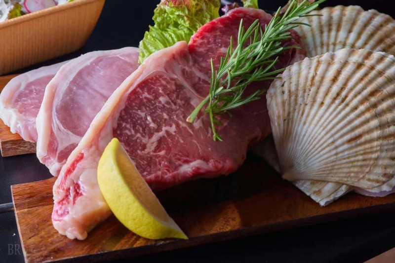 豪華なBBQ食材の盛り合わせ