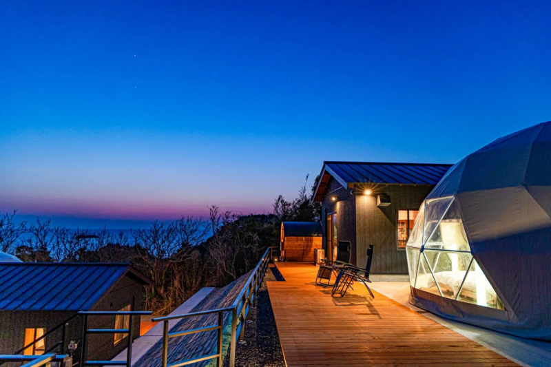 グランピング施設の全景