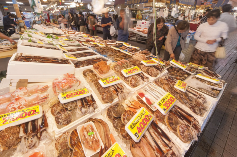 八戸の魚市場