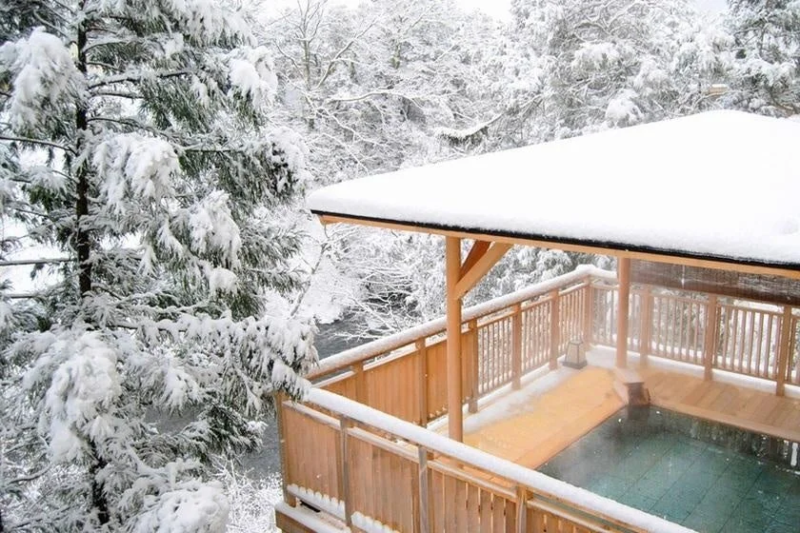 雪景色の露天風呂