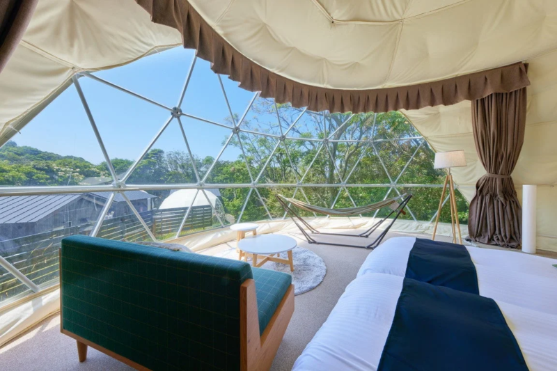 グランピングテントの室内