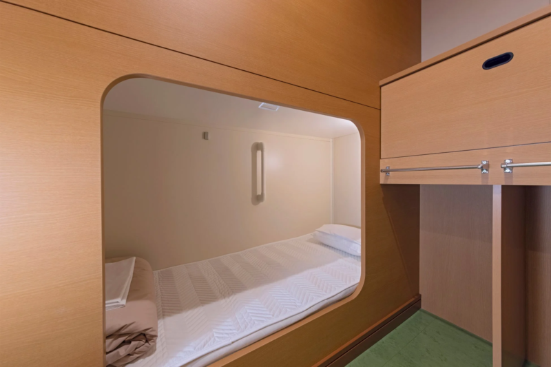 フェリーの寝台スペース