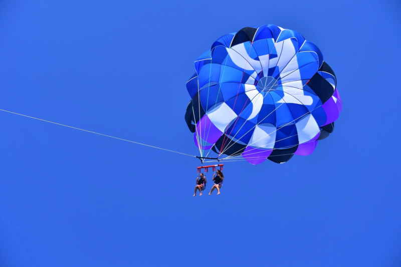 パラセーリング