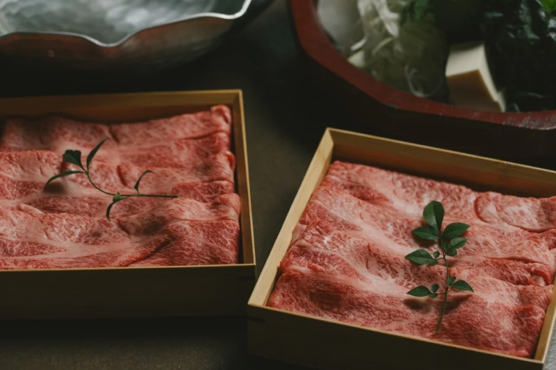 霜降りの薄切り牛肉