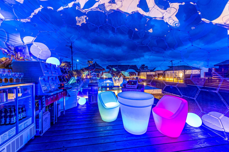 クリアドームのFREE BAR