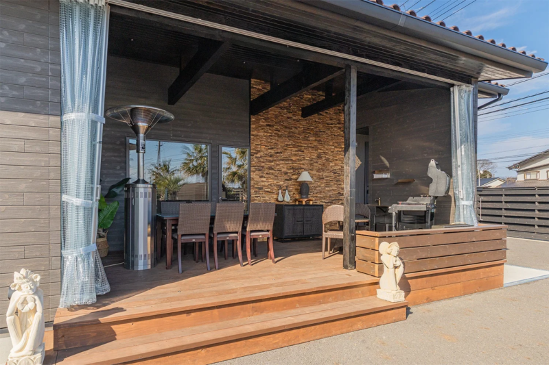 スイートヴィラの屋外リビング