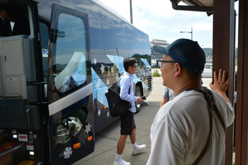 貸切バス
