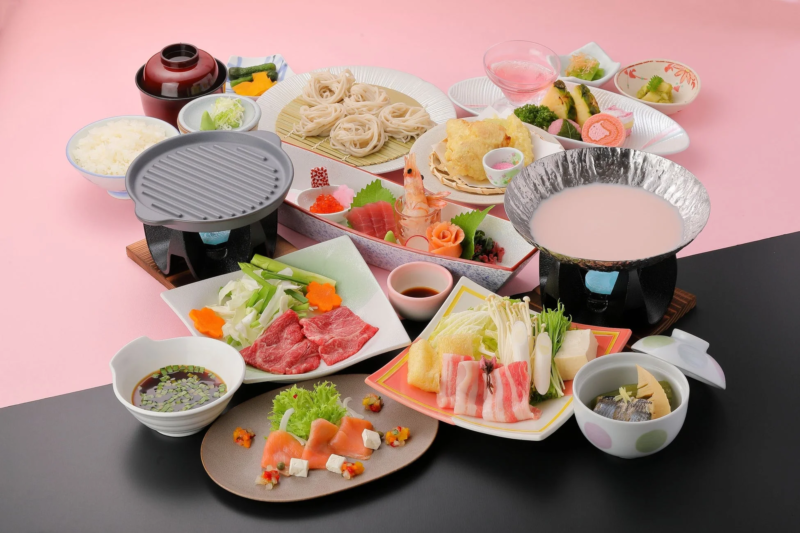 豪華で彩り豊かな和食の会席料理