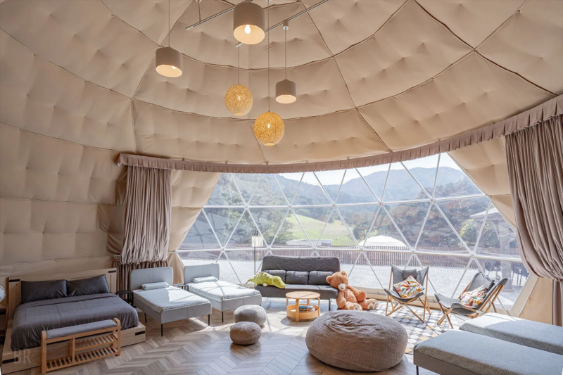 ドームテント内部