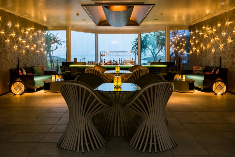 バーまたはラウンジの夜景