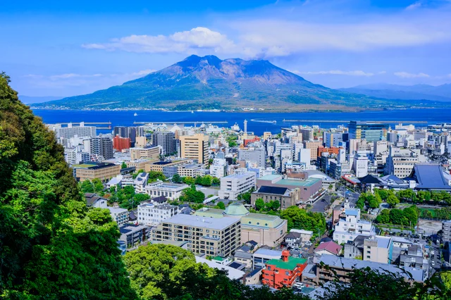 桜島と鹿児島市街